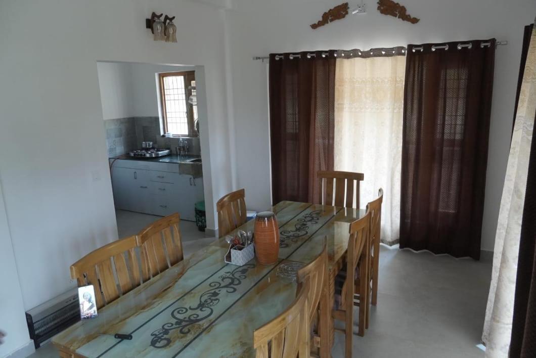 Shitlakhet Winter Woods Cottages - 3-Bedroom Homestay מראה חיצוני תמונה